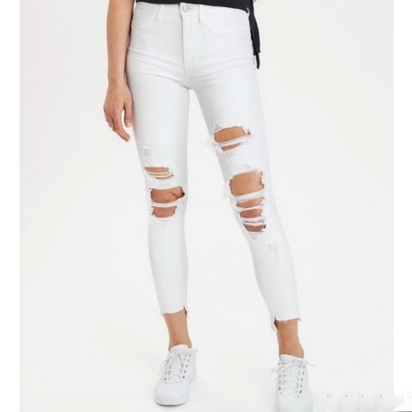 American Eagle Outfitters Denim - American Eagle Outfitters White Distressed Ankle Jeans Size 0